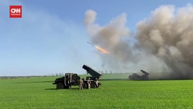 VIDEO: Giliran Militer Ukraina Serang Pasukan Rusia di Wlayah Luhansk