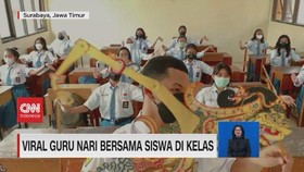 VIDEO: Viral Guru Menari Tradisional Bersama Siswa di Kelas