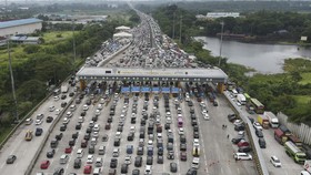 One Way dan Ganjil-Genap Tol Mulai Pukul 17.00, Pemudik Diminta Taat