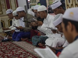 Bacaan Tahlil Lengkap Arab, Latin dan Terjemahannya