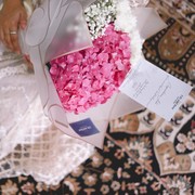 Bukan Cuma Skincare, 5 Pilihan Warna Kebaya Ini Juga Bisa Bikin Efek Kulit Semakin Glowing!