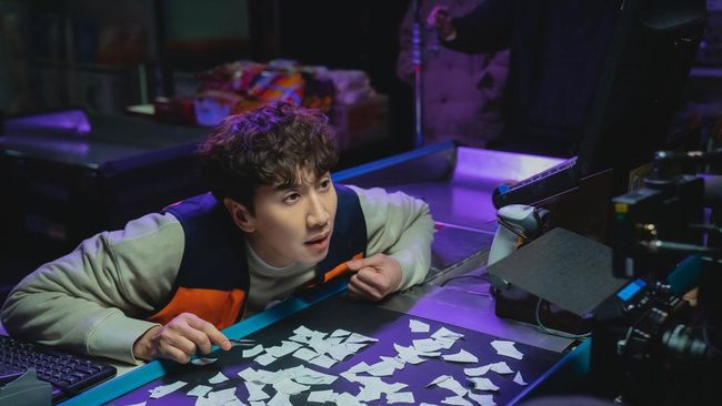 Sinopsis The Killer's Shopping List mengisahkan Lee Kwang-soo ikut menyelidiki pembunuhan bersama Seolhyun AOA.