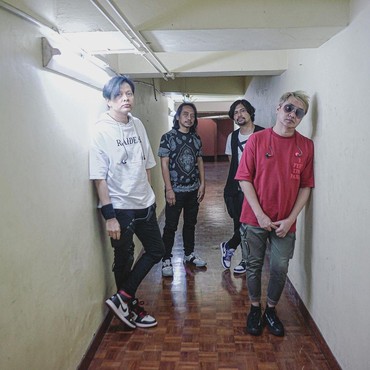 Lirik Lagu Lebaran Sebentar Lagi - GIGI