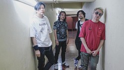 Lirik Lagu 11 Januari - GIGI