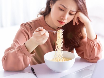 Makan Mi Instan saat Hamil, Apakah Berbahaya untuk Janin?