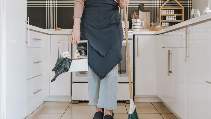 Asisten Rumah Tangga Mudik Saat Lebaran, Lebih Baik Mana: Dibantu Robot Vacuum atau ART Infal?