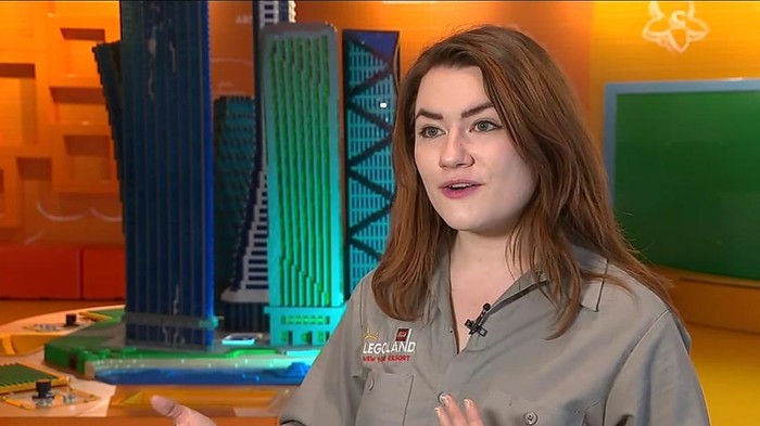 Mengenal Lebih Dekat Danielle Ross, Satu-satunya Master Builder Perempuan di Legoland Mengenal Lebih Dekat Danielle Ross, Satu-satunya Master Builder Perempuan di Legoland