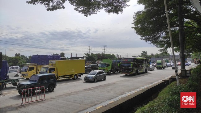 Jumlah kendaraan yang melewati Gerbang Tol Cikupa naik 1,29 persen dibandingkan dengan hari-hari normal.