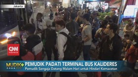 VIDEO: Pemudik Padati Terminal Kalideres Hingga Malam Hari