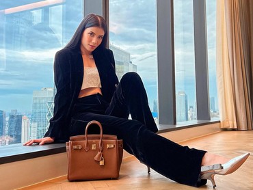 Miris Banyak Artis Pakai Barang KW, Sabrina Chairunnisa: Hedon Harus Realistis