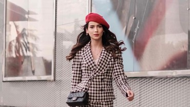 img-title Ini Alasan Sabrina Chairunnisa Ingin Bangun Sekolah Kepribadian Perempuan