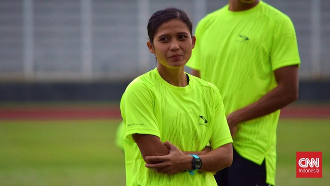 Sri Maya Sari, atlet atletik Indonesia yang punya potensi menjadi ratu 400 Meter Putri SEA Games 2021 (2022)  di Vietnam.