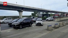VIDEO: Penampakan Kemacetan di KM 39 Tol Jakarta-Cikampek