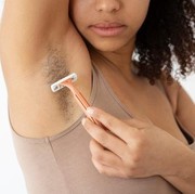 5 Bahan Alami Ini Dapat Mencerahkan Ketiak Secepat Kilat, Gampang dan Antirepot!