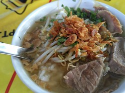 5 Tempat Makan Enak di Rest Area Pendopo KM 456, Mampir Yuk!