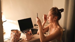 5 Cara Makeup Lebaran Ini Bikin Awet dan Tetap On Point Seharian, Tenang Nggak Susah Dipraktekkin!