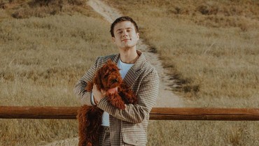 img-title Kisah Alec Benjamin soal Album Baru, Alami Rasa Cemas & Candu Media Sosial