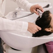 Beauties Wajib Tahu, Membilas Rambut dengan Air Dingin Bisa Bikin Rambut Cepat Panjang!