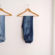 4 Kesalahan Memakai Jeans yang Bisa Bikin Kamu Gagal Keren! Ketahui Sekarang Juga!