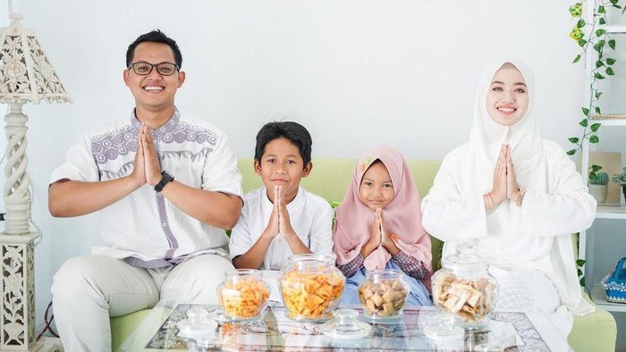 Jangan Kendor Protokol Kesehatan! Biar Aman, Ini yang Harus Kamu Lakukan Sesaat dan Setelah Silaturahmi di Hari Lebaran