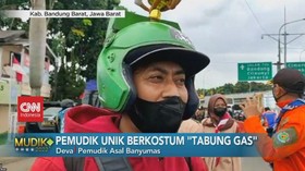 VIDEO: Pemudik Unik Berkostum 