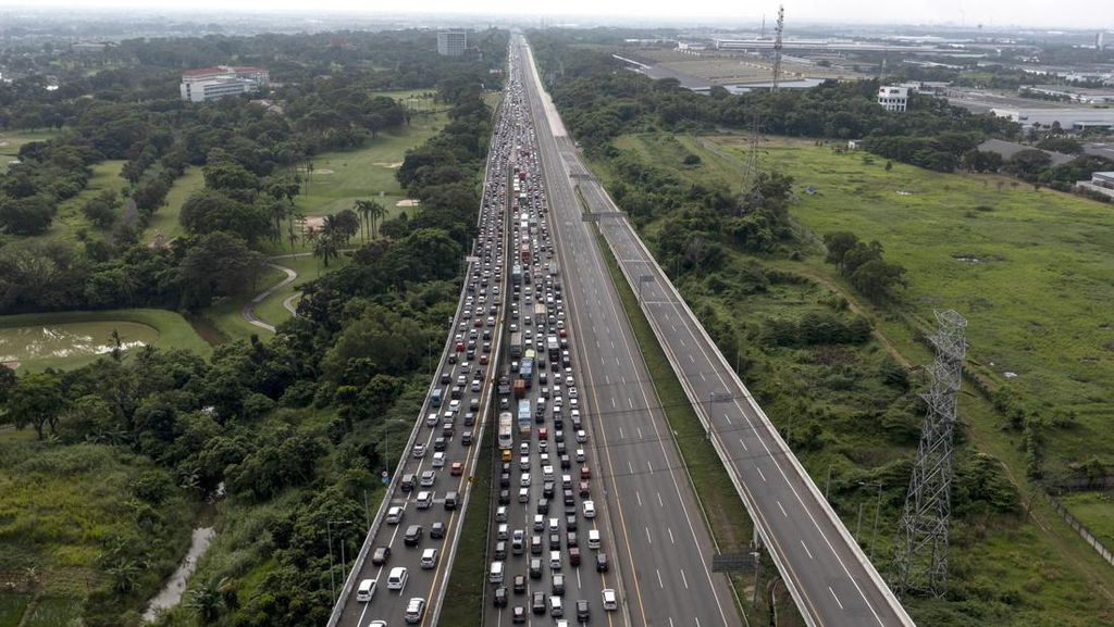 H-6 Lebaran, 23 Ribu Mobil Tinggalkan Jakarta via Cikampek