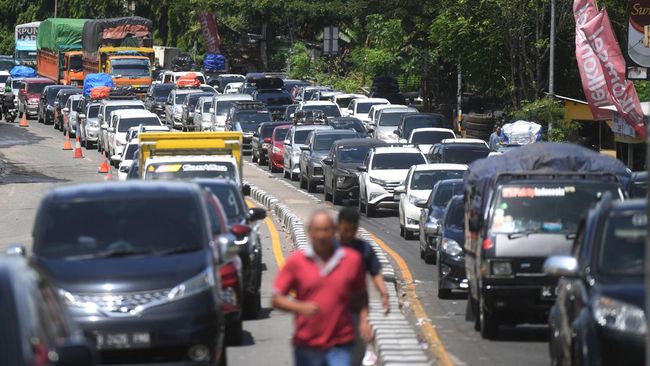 Polri Siapkan Skema Delay Urai Macet Merak, Cek Tiket di Rest Area