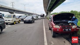 Cara Penanganan Awal Mesin Mobil Overheat Saat Mudik 2024