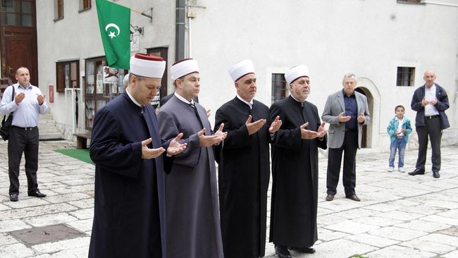 7 Besar Populasi Umat Islam di Eropa, Terbanyak dari Negara Mana? Sejumlah negara di Eropa memiliki sebaran populasi muslim terbesar, mulai dari Prancis hingga Rusia. Terbanyak di negara mana?