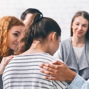Perlukah Menyampaikan Kondisi Kesehatan Mental kepada Atasan di Kantor? Simak Penjelasannya, yuk!