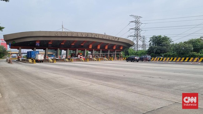 Teknologi RFID memungkinkan mobil tidak perlu berhenti di gerbang tol. Sopir cukup memperlambat laju kendaraan saat memasuki gerbang tol portal akan terbuka.