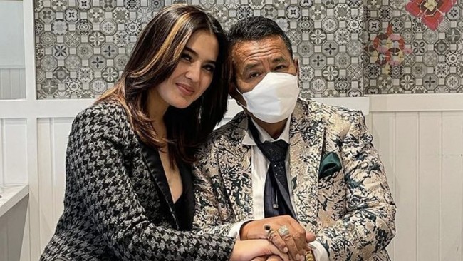 Advokat Ramzan Nasution memenuhi panggilan polisi terkait laporan aduan pengacara kondang Hotman Paris kepada eks sekretaris pribadinya, Iqlima Kim.