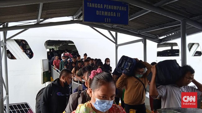 Angka penyeberangan antara Pelabuhan Bakauheni dan Pelabuhan Merak pada arus mudik Lebaran 2022 mencapai 808 ribu ke arah Sumatera dan 354 ke Jawa.