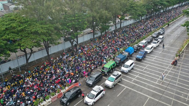 Dirlantas Polda Metro Jaya Kombes Sambodo Purnomo Yogo menyebut pengamanan pada arus mudik dan arus balik Lebaran 2022 berjalan cukup baik.