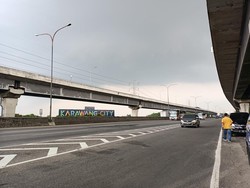 H-1 Lebaran, Lalin Tol Jakarta-Cikampek KM 48 Mulai Lengang
