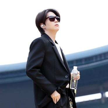 SUGA BTS Kasih Kode Bakal Gelar Tur Solo dan Rilis Musik Baru