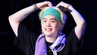 SUGA BTS Ungkap Kondisi Terbaru Usai Operasi Bahu Tahun 2020