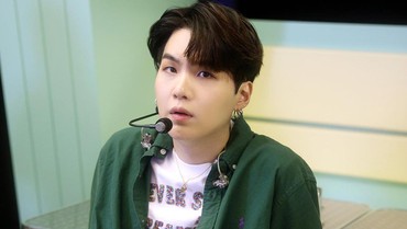 img-title Kabar SUGA BTS Bertugas di Pelayanan Publik Saat Wamil, Apa Kata Agensi?