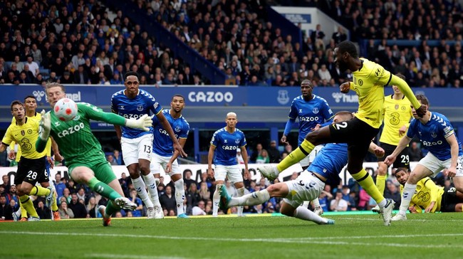 Jordan Pickford tampil gemilang di bawah mistar gawang saat Everton mengalahkan Chelsea 1-0 pada pekan ke-35 Liga Inggris.