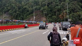 Flyover Kelok Sembilan Lancar H-1 Lebaran, Warga Sempat Berswafoto