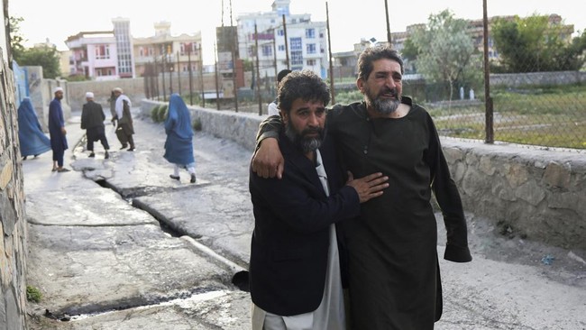 ISIS mengklaim menjadi dalang serangan satu kuil Sikh di Kabul, Afghanistan, pada Sabtu (18/6). Dua warga tewas terluka dalam serangan itu.
