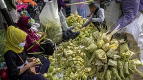 Mengenal Lebaran Ketupat, Tradisi 'Kenduri' Muslim Jawa usai Idulfitri