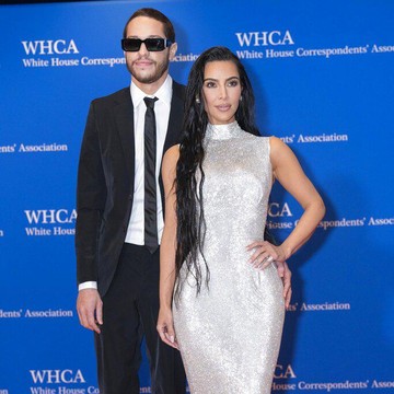 img-title Selain Kim Kardashian, Deretan Selebriti Modis Berikut Juga Pernah Dekat dengan Pete Davidson!