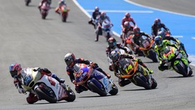 Ai Ogura Menang Moto2 Spanyol 2022 dengan Total Dominasi