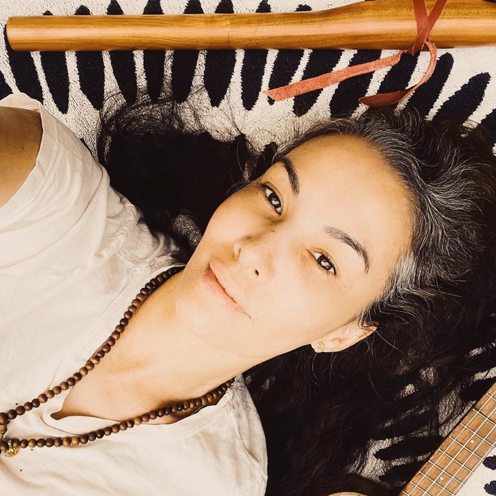 <p>Siapa tak kenal Nadya Hutagalung? Model Indonesia yang sukses melebarkan namanya ke luar negeri ini selalu tampil cantik meski sudah berkepala empat. (Foto: Instagram @nadyahutagalung)</p>