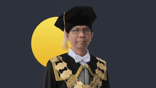 Rektor ITK Budi Santosa Purwokartiko diberhentikan dari Lembaga Pengelola Dana Pendidikan (LPDP) imbas unggahan rasialisme 'hijab manusia gurun'.
