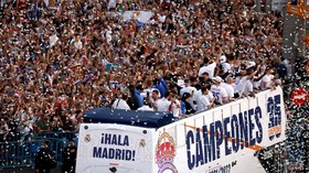 FOTO: Lautan Manusia di Pesta Juara Real Madrid