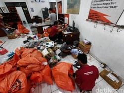 Mudik Diizinkan, Kedatangan Paket di Kantor Pos Wonosari Menyusut