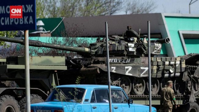 Ukrainian military seizes Russian Z-marked tank