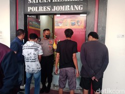 Gerombolan Pesilat Keroyok 2 Pemuda saat Konvoi di Jombang